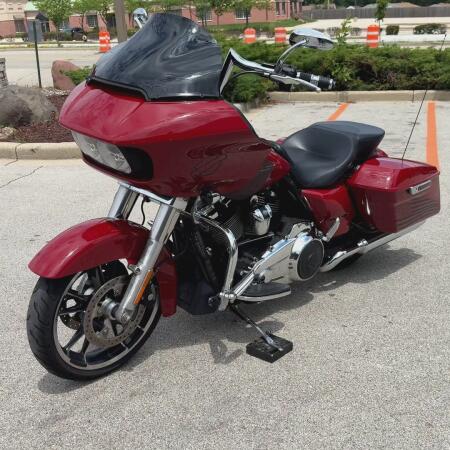 2021 Harley-Davidson® Road Glide® Billiard Red thumb 1