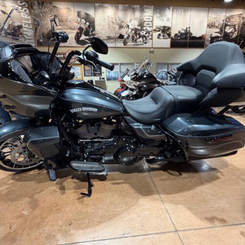 Harley-Davidson® Road Glide Limited 2026 thumb 1