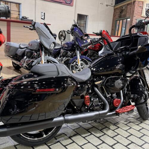 Harley-Davidson® Road Glide® 2026 thumb 2