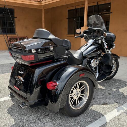 Harley-Davidson® Tri Glide™ Ultra Classic® 2013 thumb 3
