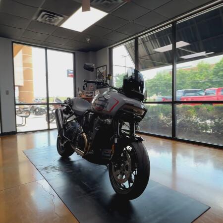 2026 Harley-Davidson® Pan America® 1250 ST Dark Billiard Gray thumb 3