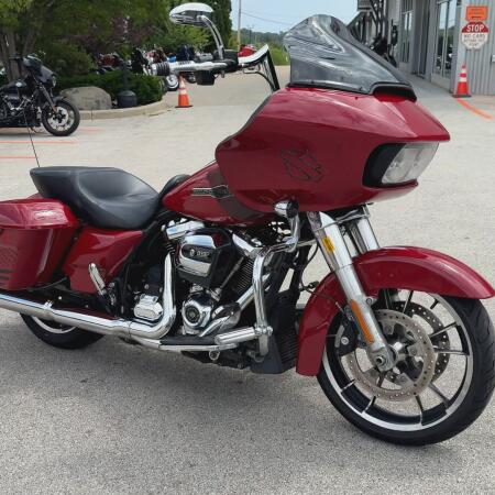 2021 Harley-Davidson® Road Glide® Billiard Red thumb 3