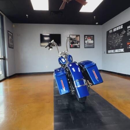 2014 Harley-Davidson® Softail Slim® Black thumb 2