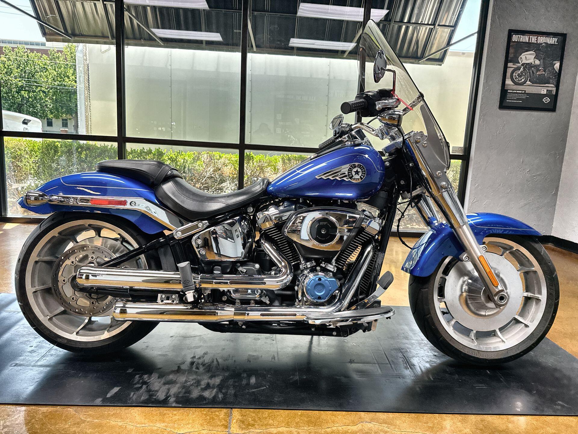 2025 Harley-Davidson® Fat Boy® Blue Burst