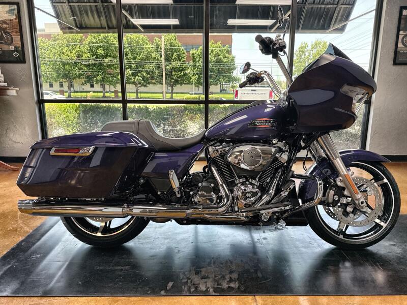2026 Harley-Davidson® Road Glide® Purple Abyss