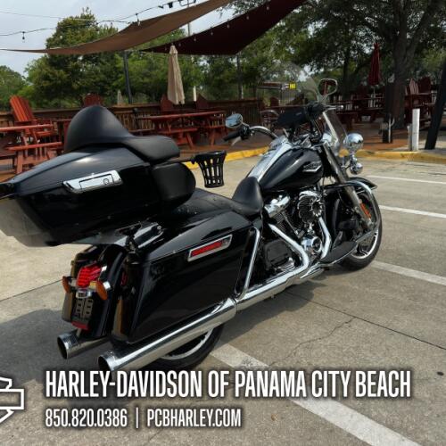 2021 Harley-Davidson® Road King® thumb 2