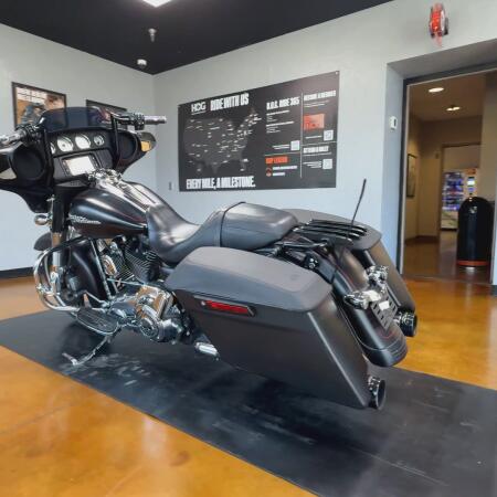 2015 Harley-Davidson® Street Glide® Special Black Denim thumb 3