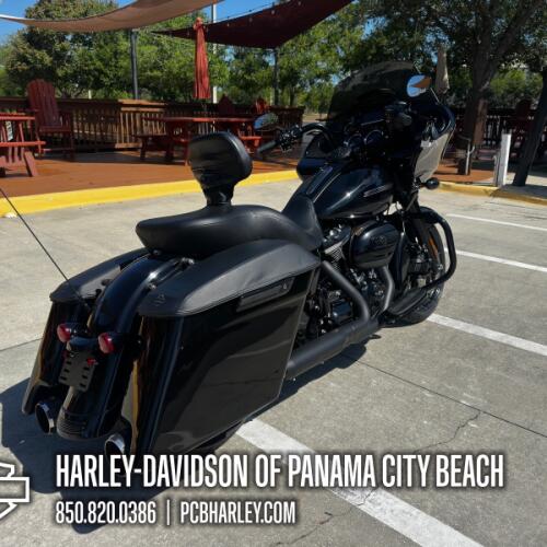 2018 Harley-Davidson® Road Glide® Special thumb 2
