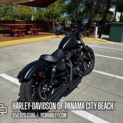 2022 Harley-Davidson® Iron 883™ thumb 2