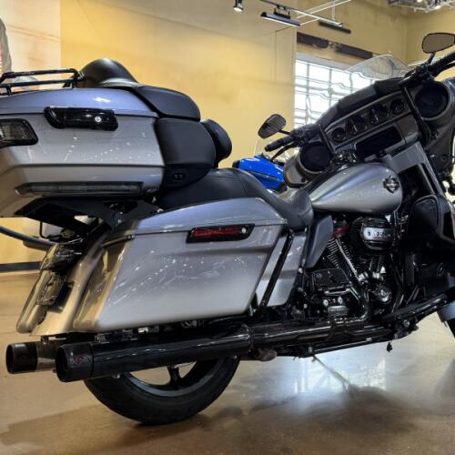 Harley-Davidson® CVO™ Limited 2019 thumb 2