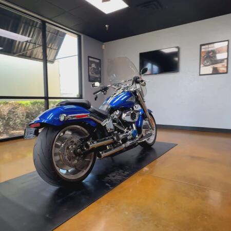 2025 Harley-Davidson® Fat Boy® Blue Burst thumb 1