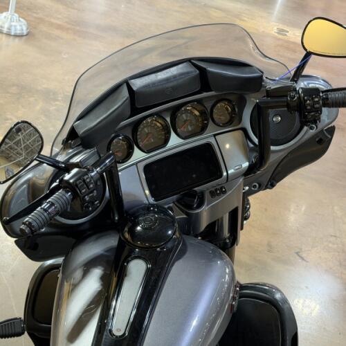 Harley-Davidson® CVO™ Limited 2019 thumb 1