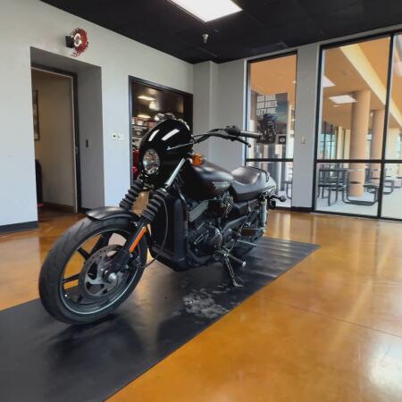 2017 Harley-Davidson® Harley-Davidson Street® 750 Black Denim thumb 3
