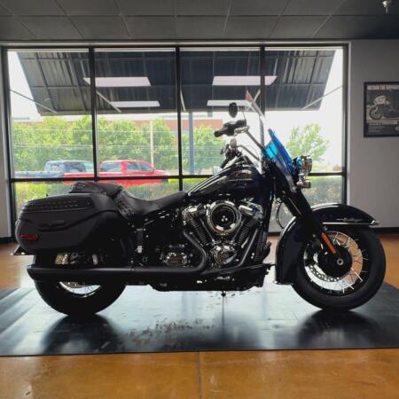 2026 Harley-Davidson® Heritage Classic Midnight Ember w/Laced Wheels thumb 0
