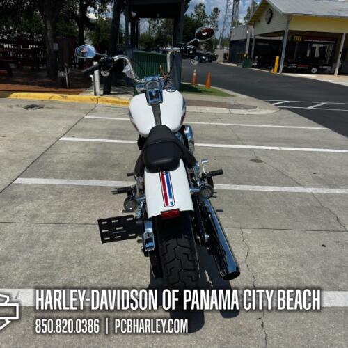 2026 Harley-Davidson® Super Glide® thumb 2