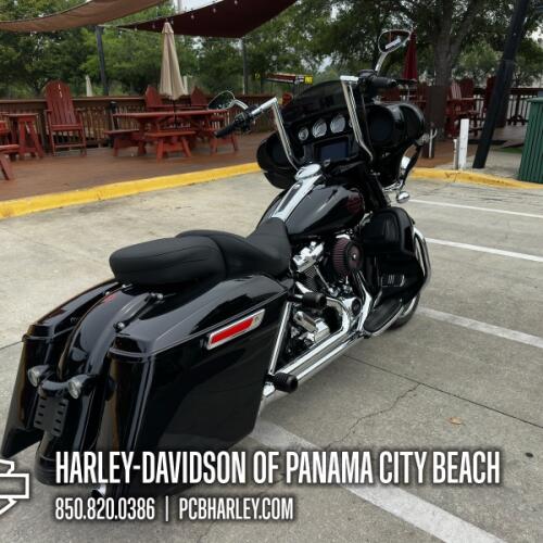 2019 Harley-Davidson® Ultra Limited thumb 2