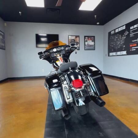 2020 Harley-Davidson® Electra Glide® Standard Vivid Black thumb 0