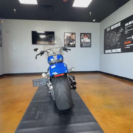 2025 Harley-Davidson® Fat Boy® Blue Burst thumb 2