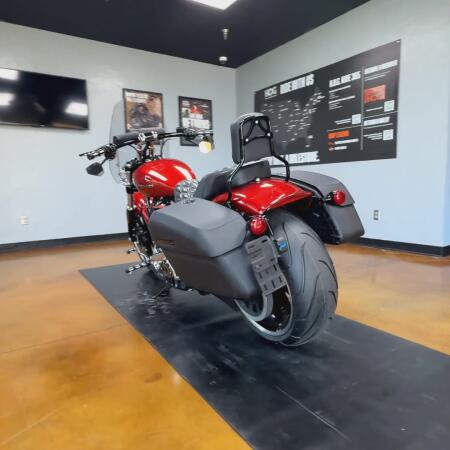 2019 Harley-Davidson® Breakout® 114 Wicked Red thumb 0