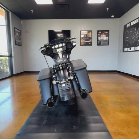 2015 Harley-Davidson® Street Glide® Special Black Denim thumb 2