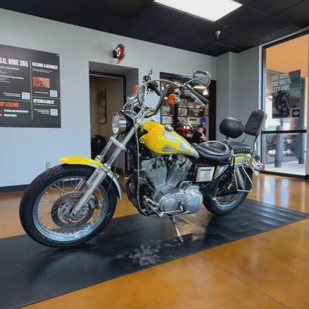 2002 Harley-Davidson® Sportster® 883 Custom LUXURY BLUE thumb 3