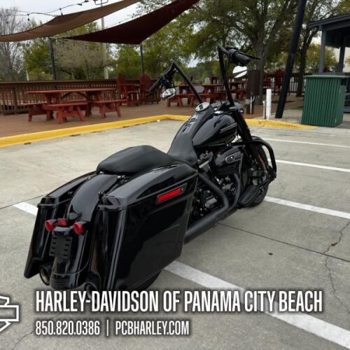 2017 Harley-Davidson® Road King® Special thumb 2