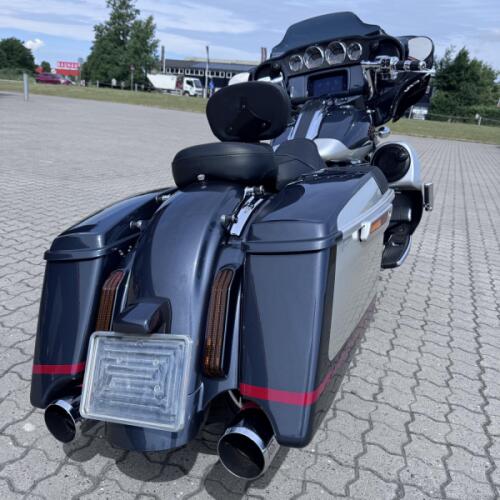 FLHXSE CVO Street Glide ® thumb 1