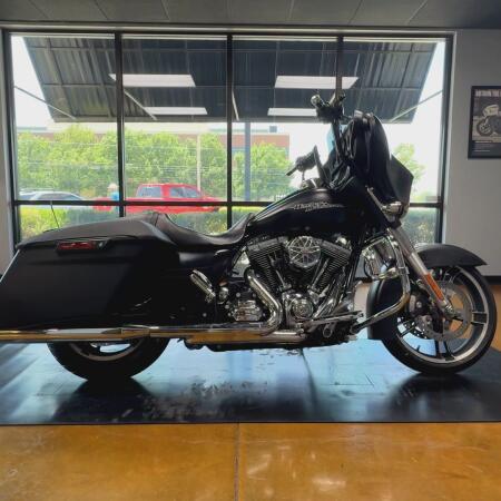2015 Harley-Davidson® Street Glide® Special Black Denim thumb 0