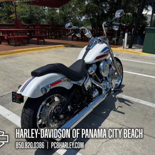 2026 Harley-Davidson® Super Glide® thumb 3