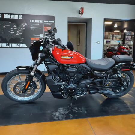 2026 Harley-Davidson® Nightster® Special Blood Orange Black Trim thumb 2
