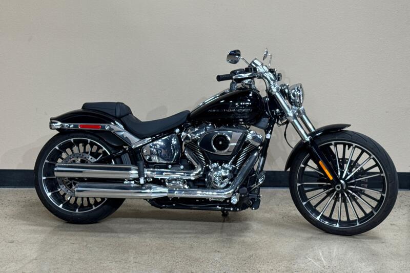 Harley-Davidson® Breakout™ 2025