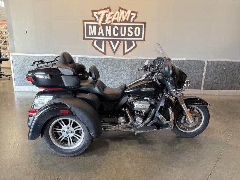 2018 Harley-Davidson® Tri Glide® Ultra FLHTCUTG