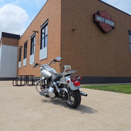 2014 Harley-Davidson® Super Glide® Custom Brilliant Silver thumb 1