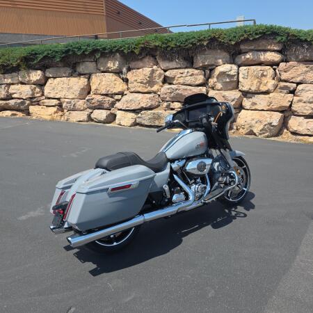 Harley-Davidson® Street Glide® 2026 thumb 2