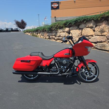 Harley-Davidson® Road Glide® 2026 thumb 3