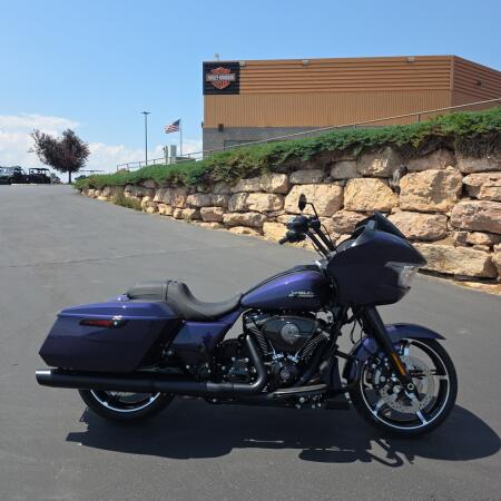 Harley-Davidson® Road Glide® 2026 thumb 3