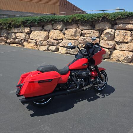 Harley-Davidson® Road Glide® 2026 thumb 2