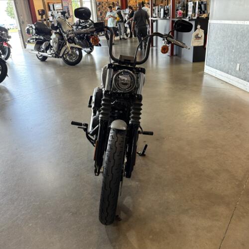 Harley-Davidson® Street Bob™ 114 2024 thumb 3