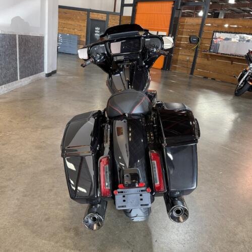 Harley-Davidson® CVO™ Street Glide™ 2025 thumb 1