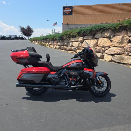 Harley-Davidson® CVO Street Glide Limited 2026 thumb 3