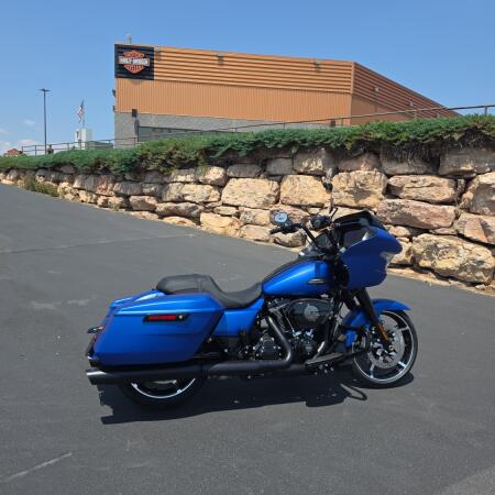 Harley-Davidson® Road Glide® 2026 thumb 2