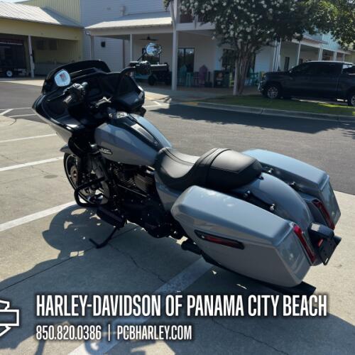 2026 Harley-Davidson® Road Glide® thumb 0