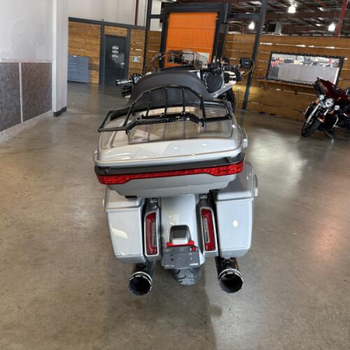 Harley-Davidson® CVO™ Street Glide® 2023 thumb 1