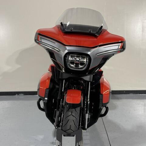 Harley-Davidson® CVO Street Glide 3 Limited 2026 thumb 2