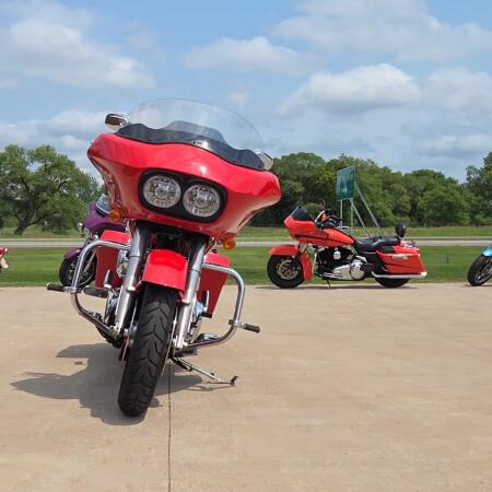 2010 Harley-Davidson® Road Glide® Custom Scarlet Red thumb 2