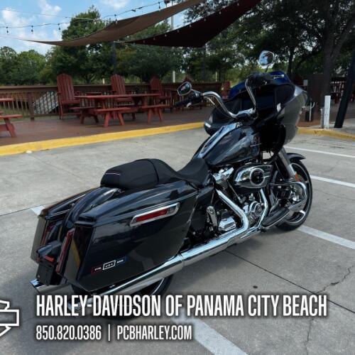 2026 Harley-Davidson® Road Glide® thumb 3