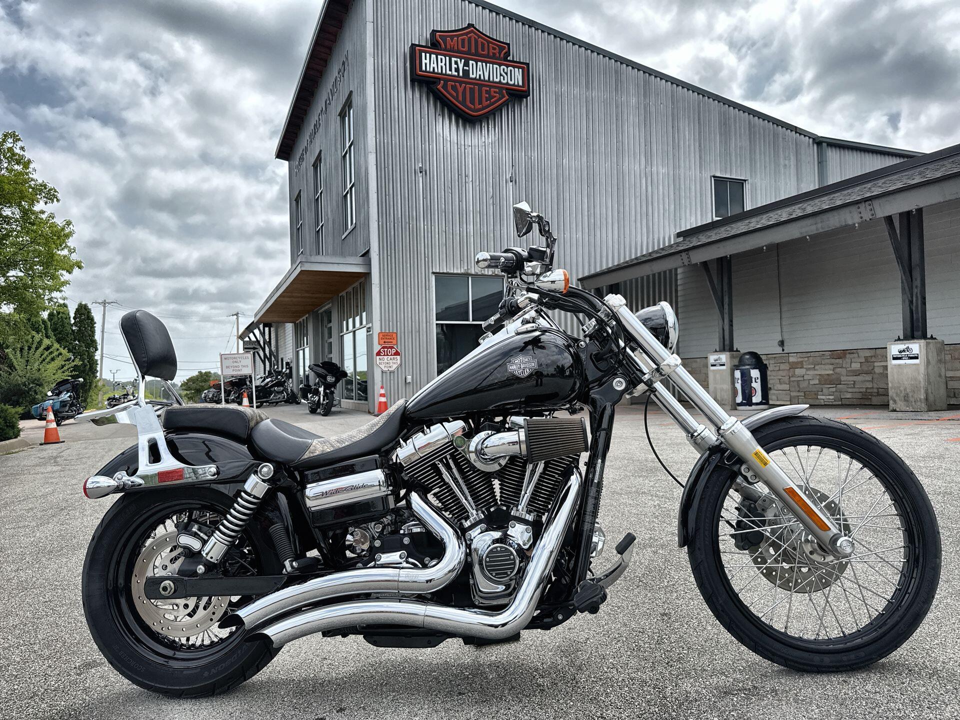 2010 Harley-Davidson® Wide Glide® Black