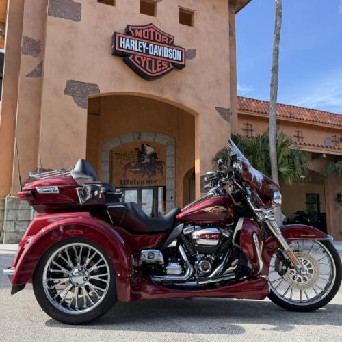 Harley-Davidson® Tri Glide® Ultra 2023 thumb 3