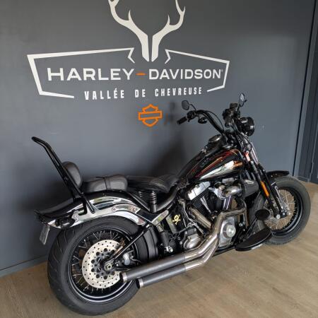 FLSTSB 2009 Softail® Cross Bones™ thumb 2