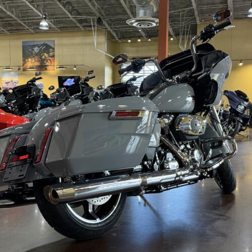 Harley-Davidson® Road Glide™ 2026 thumb 2